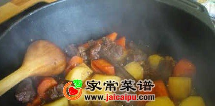 土豆板栗炖牛肉